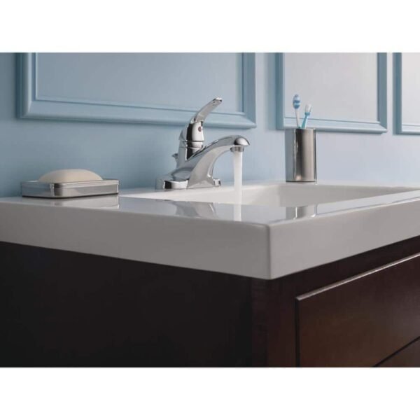 chrome-delta-centerset-bathroom-faucets-b510lf-e1_1000