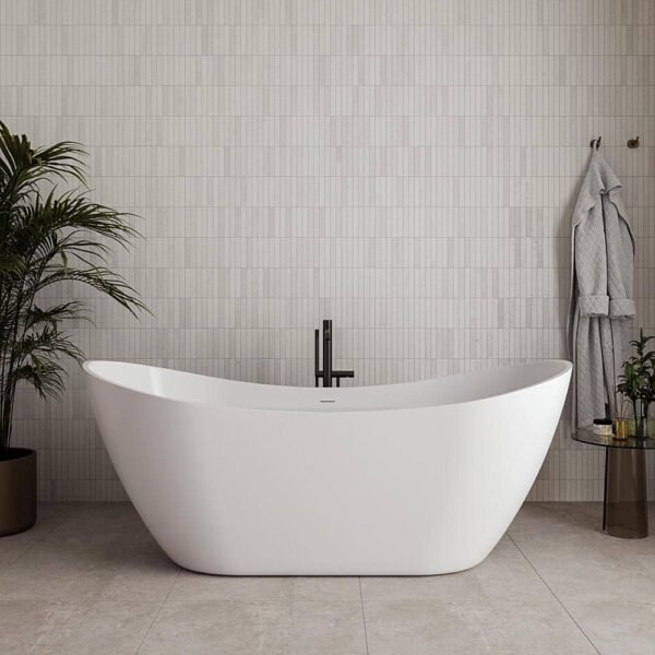 glossy-white-exterior-matte-black-hardware-trim-streamline-freestanding-tubs-ndr-292-15-bgm-64_1000