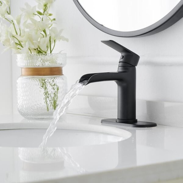 matte-black-bwe-single-hole-bathroom-faucets-a-96071-b-e1_1000