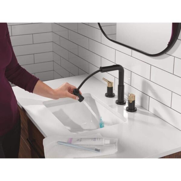 matte-black-champagne-bronze-delta-widespread-bathroom-faucets-35849lf-gzpd-e1_1000