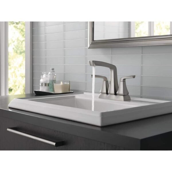 spotshield-brushed-nickel-delta-centerset-bathroom-faucets-25789lf-sp-e1_1000