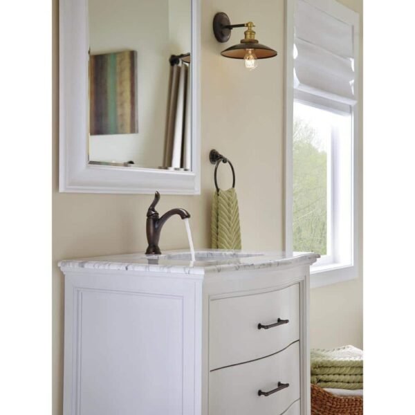 venetian-bronze-delta-single-hole-bathroom-faucets-594-rbmpu-dst-e1_1000