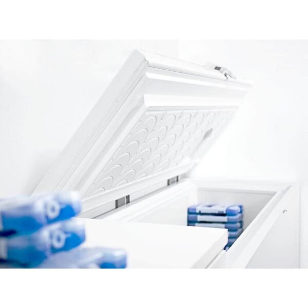 white-summit-appliance-commercial-freezers-el51ltw-66_1000