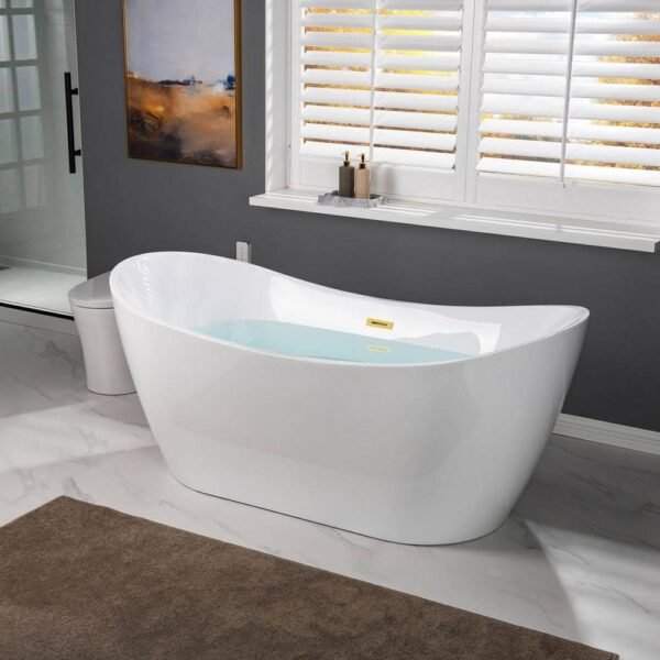 white-with-brushed-gold-trim-woodbridge-freestanding-tubs-hbt5557-e1_1000
