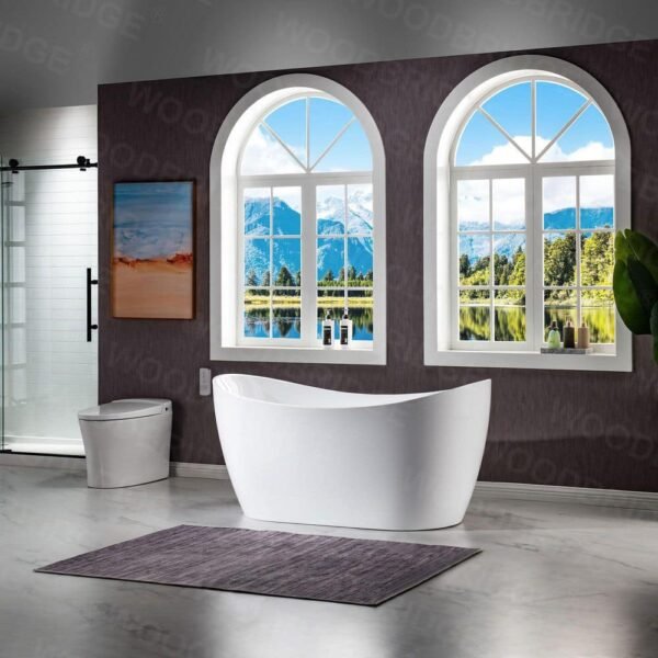 white-with-brushed-gold-trim-woodbridge-freestanding-tubs-hbt5813-e1_1000