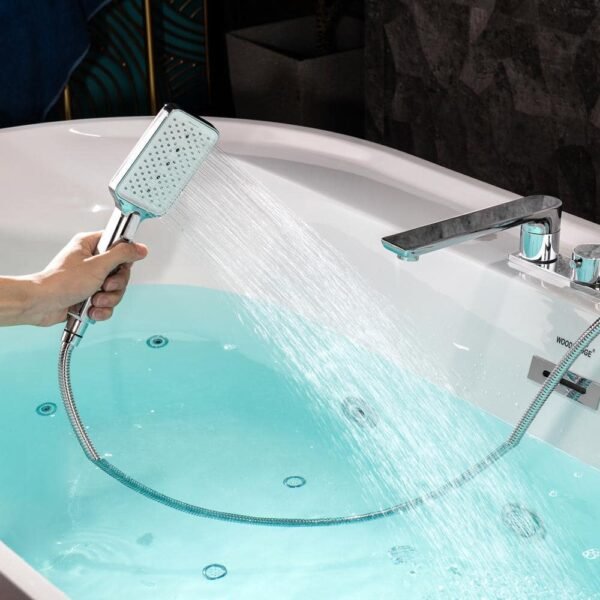 white-with-chrome-trim-woodbridge-freestanding-tubs-hbt7238-40_1000